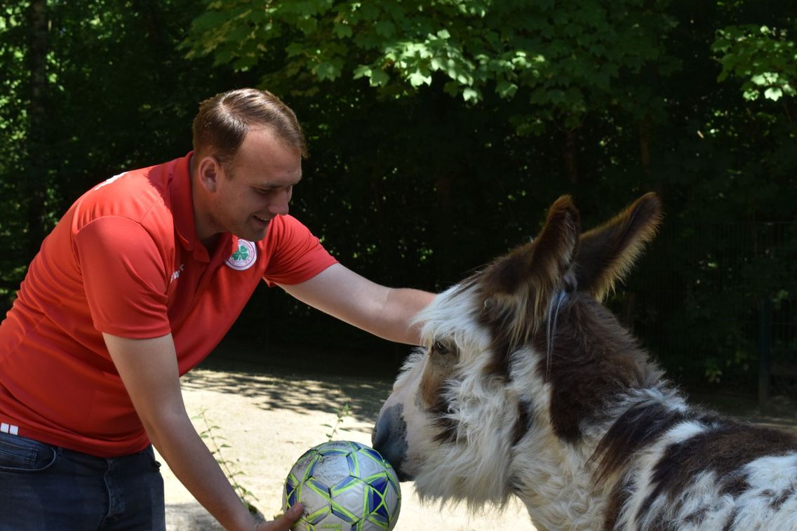 Foto zum Newsartikel RWO bringt den Ball ins Gehege