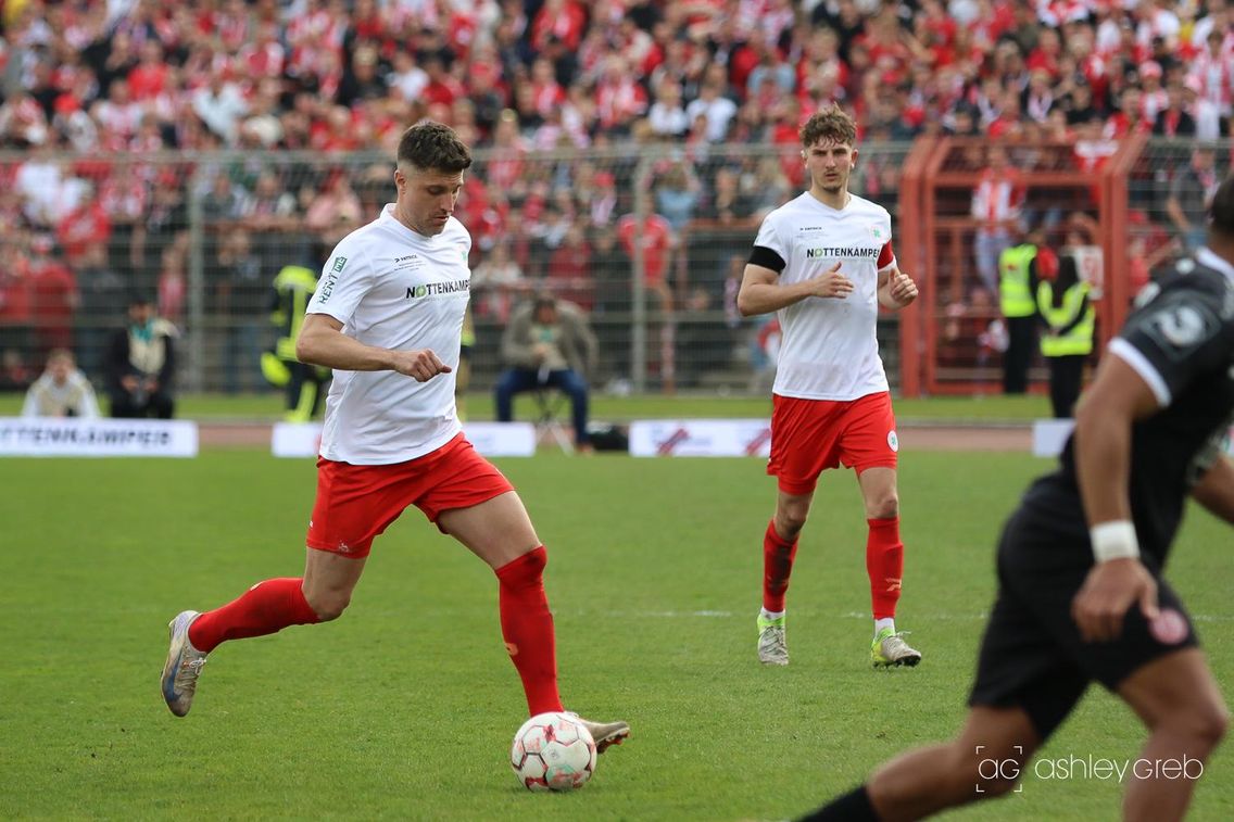 Foto zum Newsartikel Kapitänswahl – Nico Klaß bleibt Spielführer