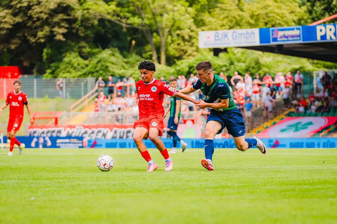 Foto zum Newsartikel Auftaktniederlage gegen den FC Gütersloh