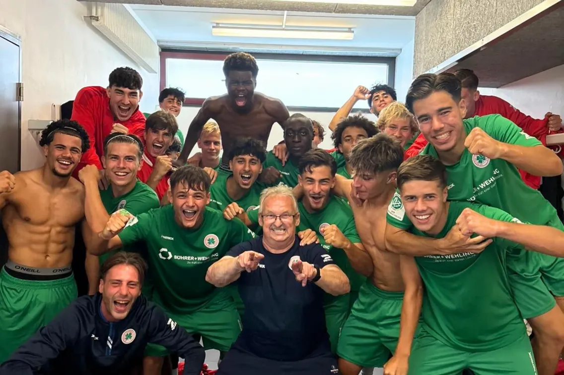 Foto zum Newsartikel U19 schlägt Osnabrück