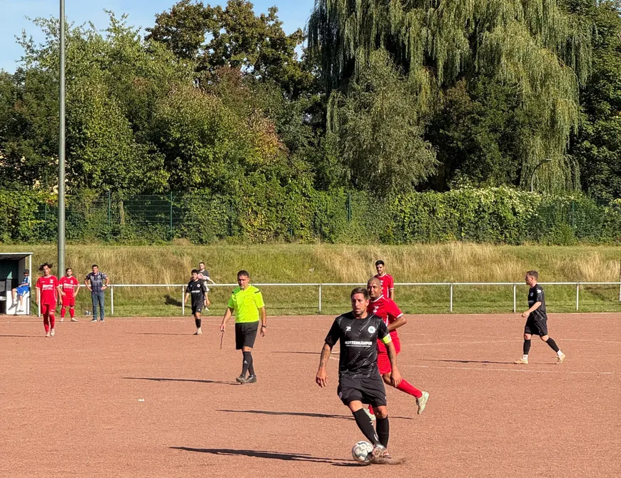 Souveräner Sieg auf staubigem Geläuf