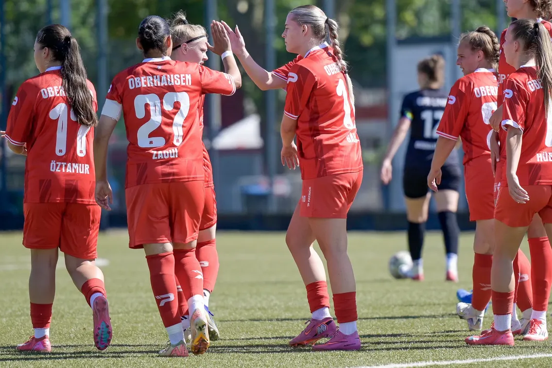 Foto zum Newsartikel Wiedergutmachung geglückt: Frauen gewinnen Heimspielauftakt