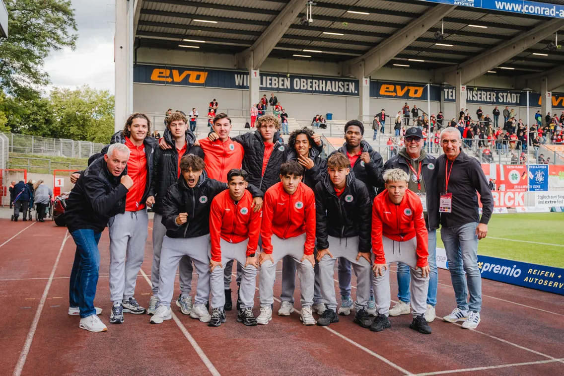 Foto zum Newsartikel Balljungen bei RWO: Kleine Helfer mit großer Bedeutung