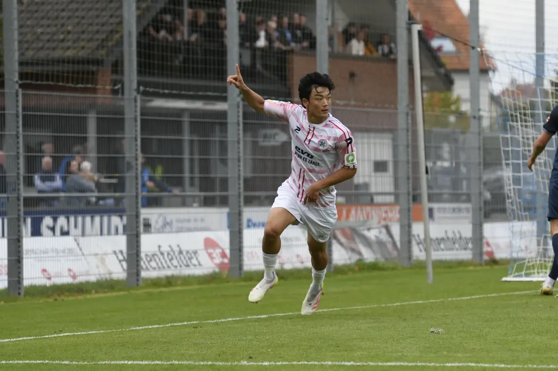 Foto zum Newsartikel Effiziente Kleeblätter schlagen Wiedenbrück