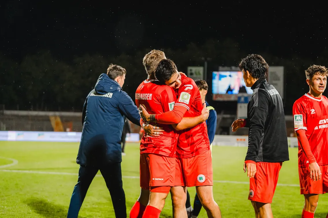 Foto zum Newsartikel Schlax eiskalt vom Punkt – RWO schlägt auch Paderborn