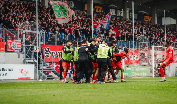 Derbysieg gegen RWE - 3:2-Heimerfolg im Niederrheinpokal!
