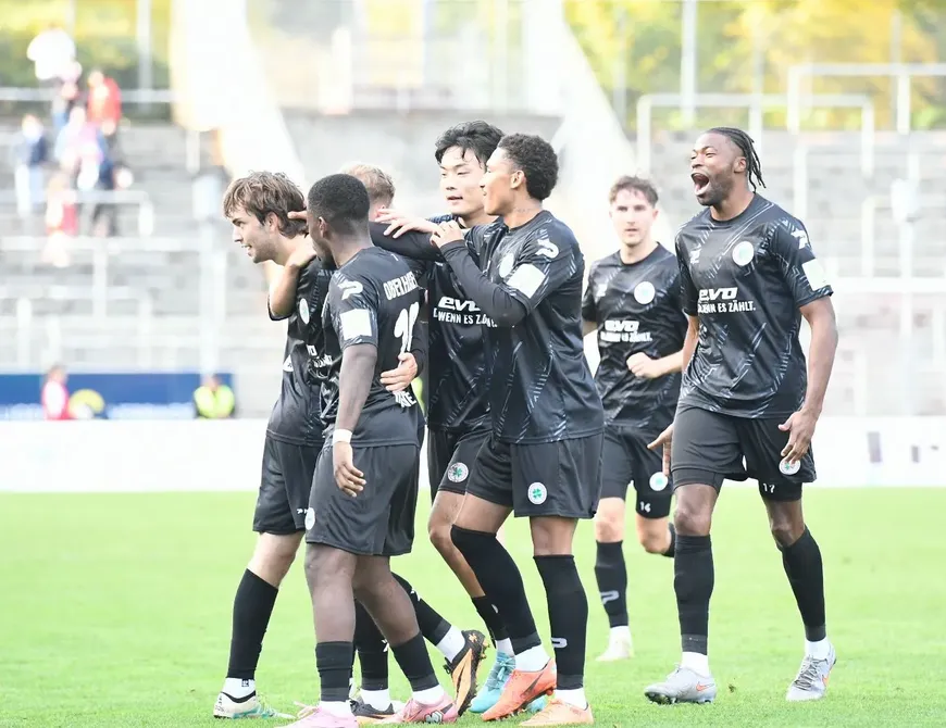 Oberhausen schenkt Siegen erste Saisonniederlage ein