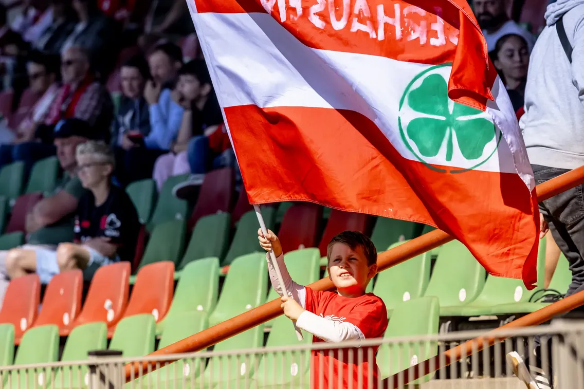 Foto zum Newsartikel Ticketaktion gegen Bochum – So kommen Kinder ins Stadion