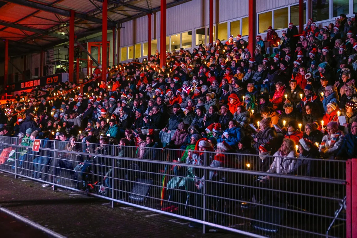 Foto zum Newsartikel Jetzt noch Resttickets für das Weihnachtssingen sichern!