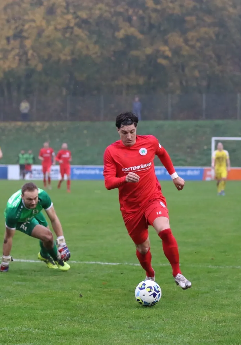 RWO zieht ins Viertelfinale ein - Stoppelkamp trifft doppelt