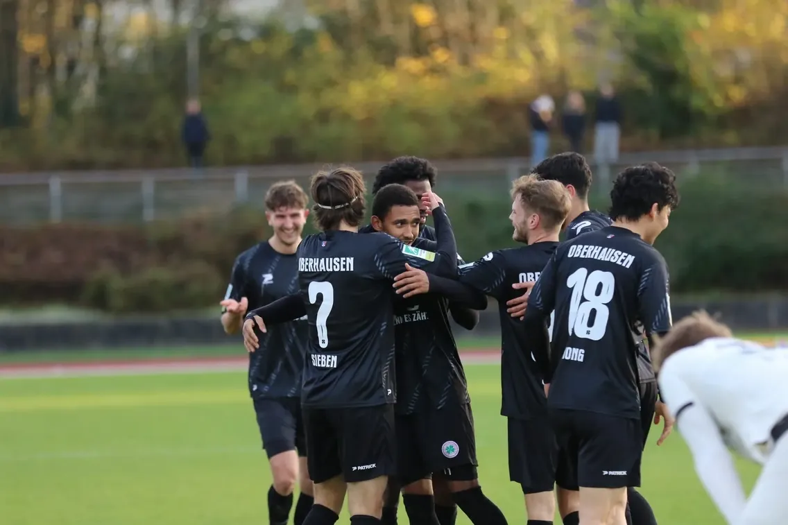 Foto zum Newsartikel Die Stimmen zum 6:0-Erfolg über die U23 von BMG