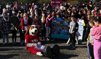 Underdog als Überraschungsgast beim Spendenlauf der Jacobischule