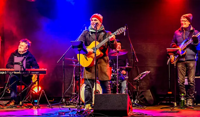 Die Acts für das diesjährige evo/RWO Weihnachtssingen  