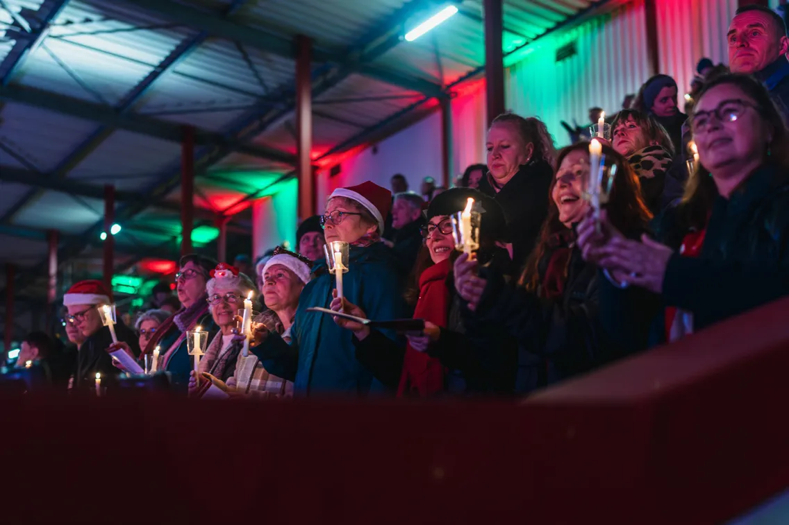 Foto zum Newsartikel evo/RWO-Weihnachtssingen begeisterte 2000 Besucher