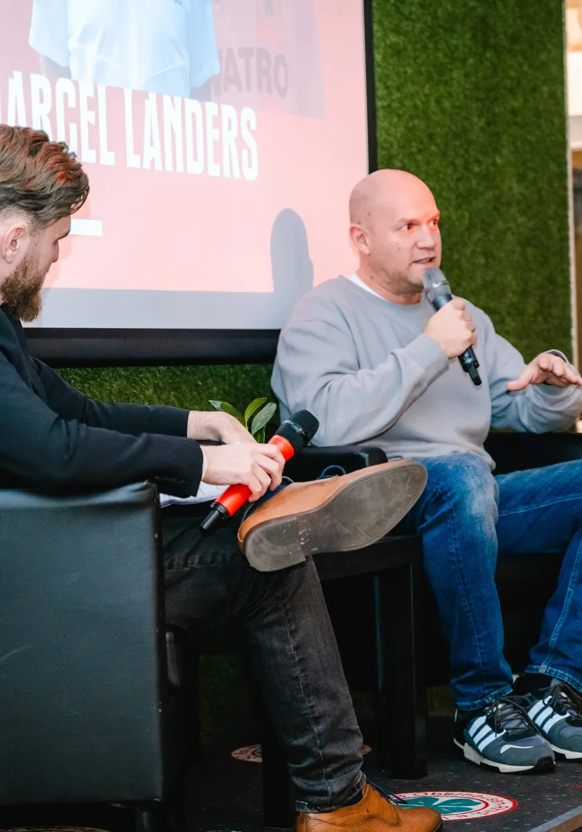 Über 100 Eltern beim RWO-Elternabend im Nachwuchszentrum