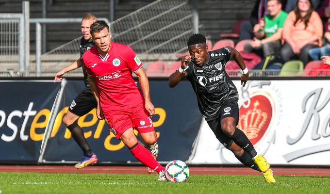 Kleeblätter beim Tabellenführer gefordert