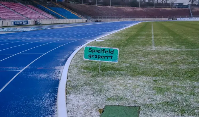 Platz unbespielbar – Spiel in Bonn abgesagt