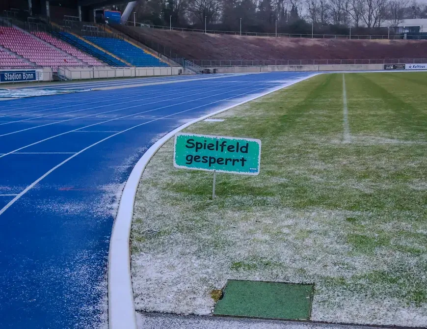 Platz unbespielbar – Spiel in Bonn abgesagt
