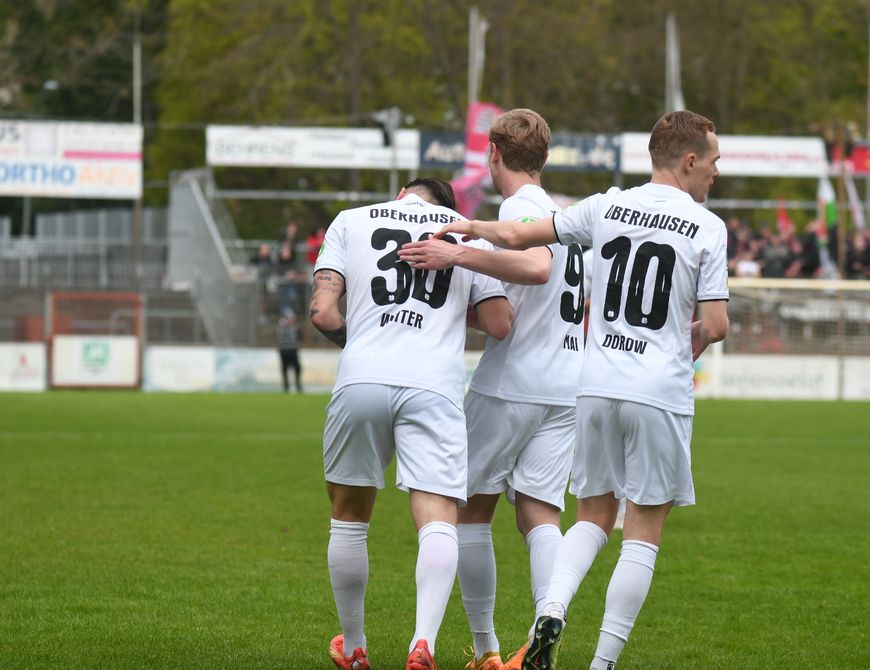 Rot Weiss Ahlen - RWO 0:3 (0:1)