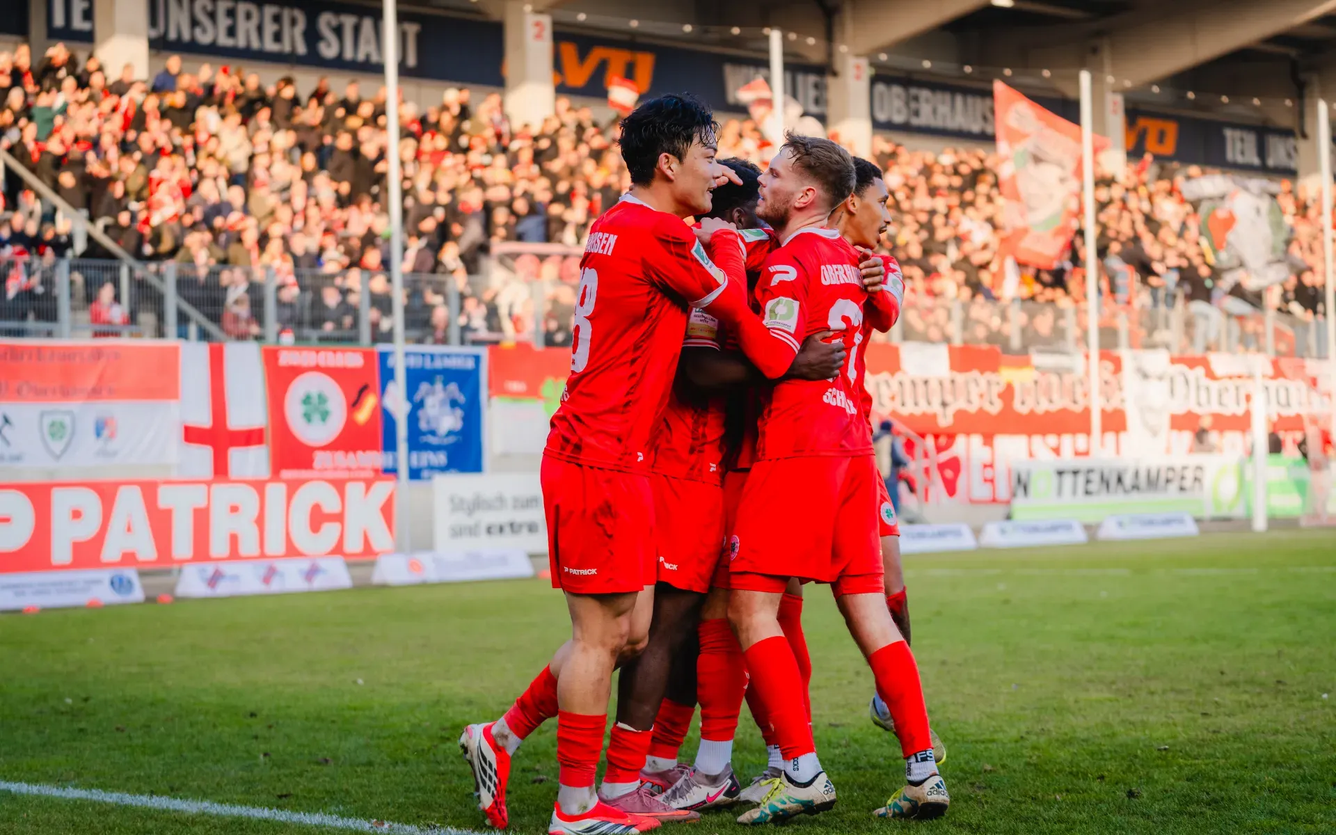 Spitzenspiel im Stadion Niederrhein - Fortuna Köln zu Gast