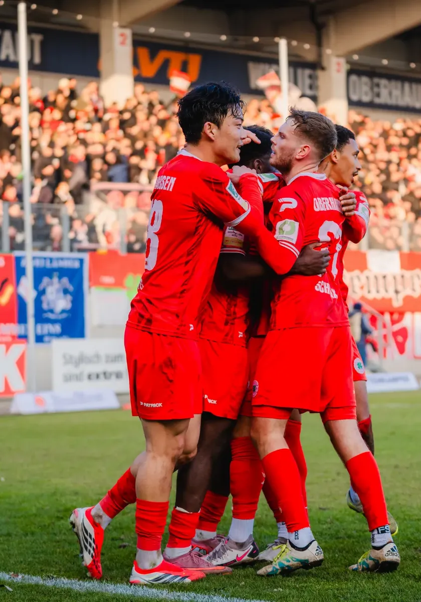 Spitzenspiel im Stadion Niederrhein - Fortuna Köln zu Gast