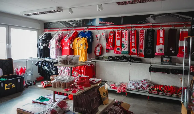 Fanshop Öffnungszeiten diese Woche