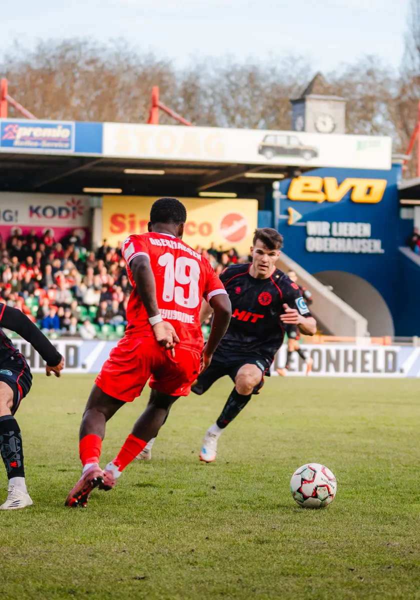 Flutlichtspiel am Freitagabend - RWO zu Gast in Velbert