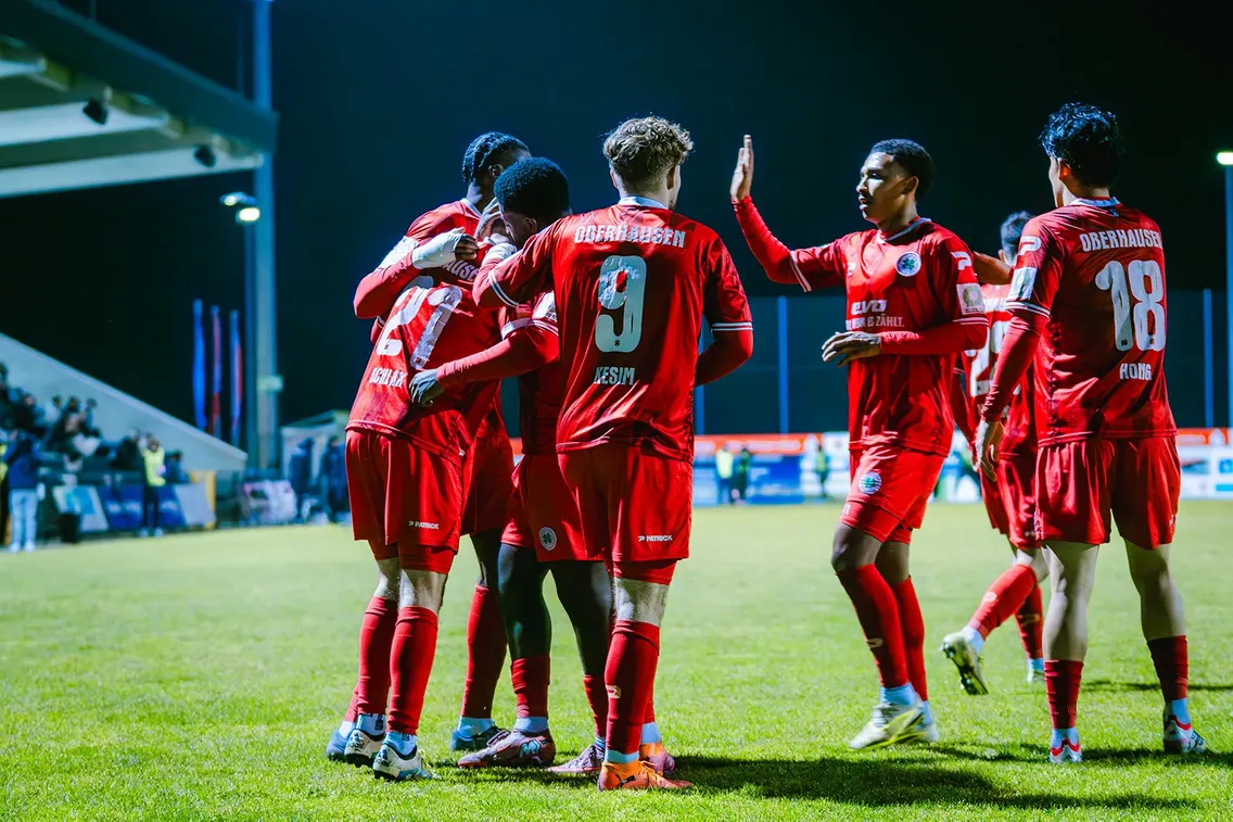 Foto zum Newsartikel RWO feiert 4:0-Auswärtssieg in Velbert