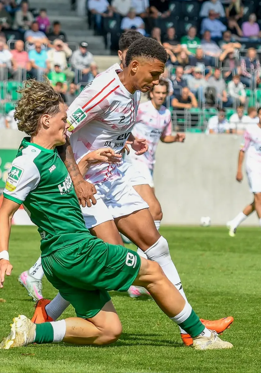 Starke Leistung bestätigen - SV Rödinghausen zu Gast 