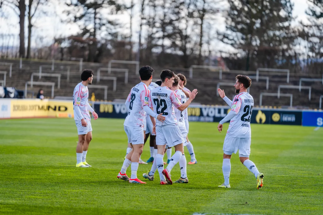 Foto zum Newsartikel Verdienter Auswärtssieg in Dortmund