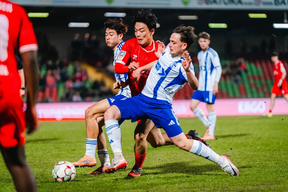 Foto zum Newsartikel Nach doppeltem Rückstand: RWO erkämpft Remis gegen Schalke