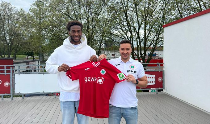 Cottrell Ezekwem verstärkt Rot-Weiß Oberhausen