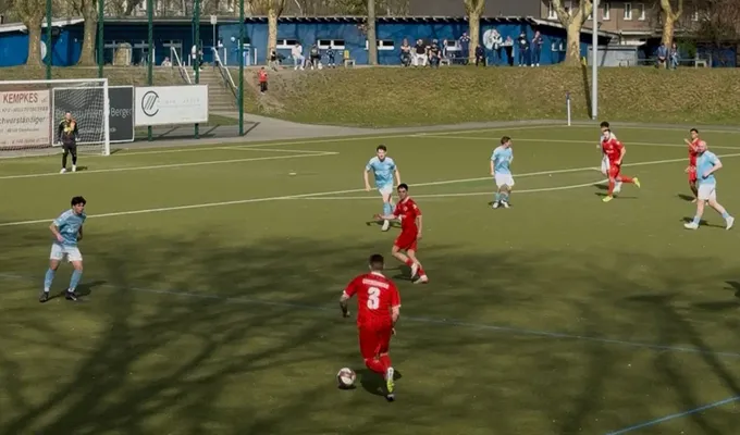 RWO Zwei dreht 0:2-Rückstand und feiert Auswärtssieg