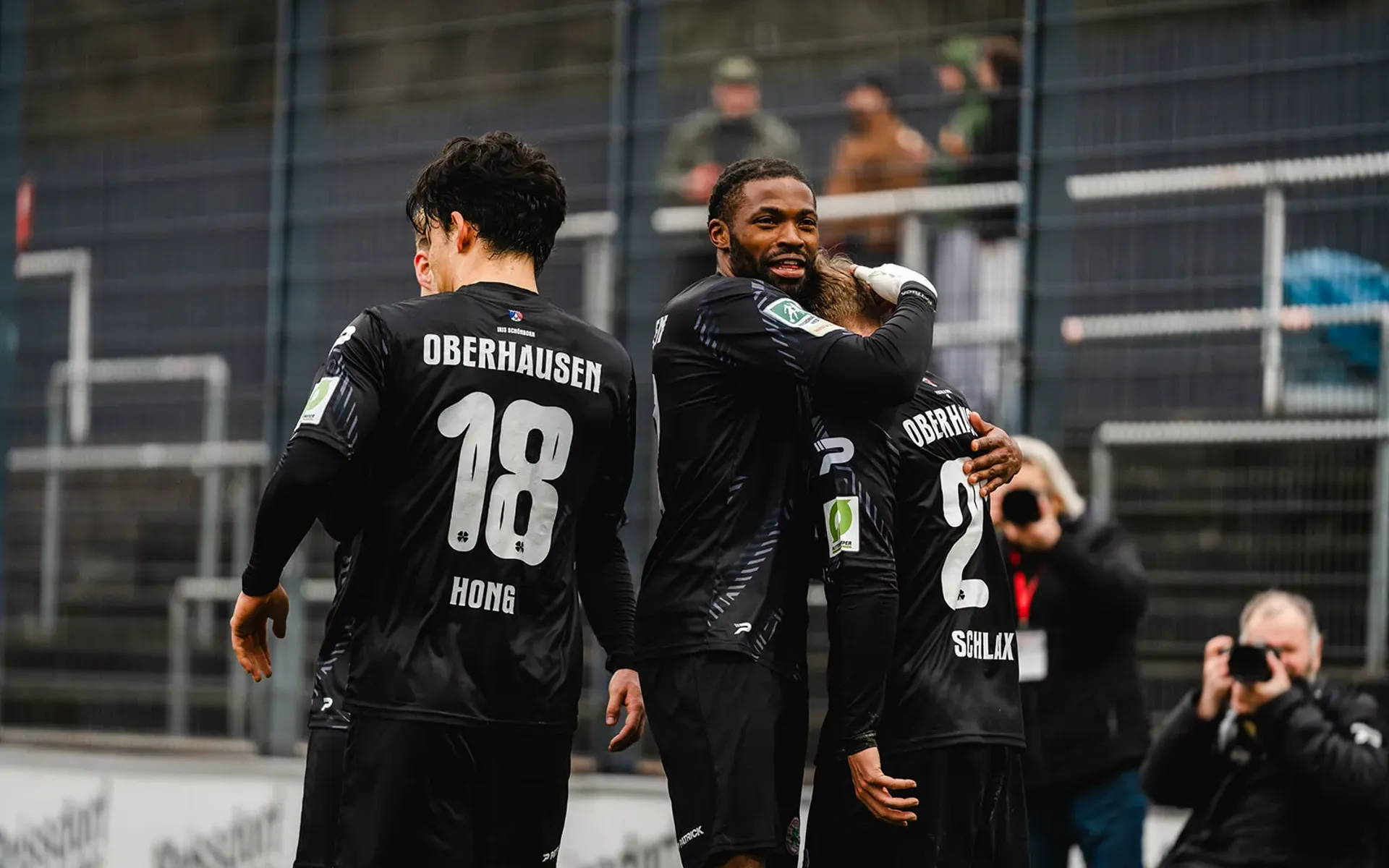 Kleelätter feiern verdienten Sieg in Köln