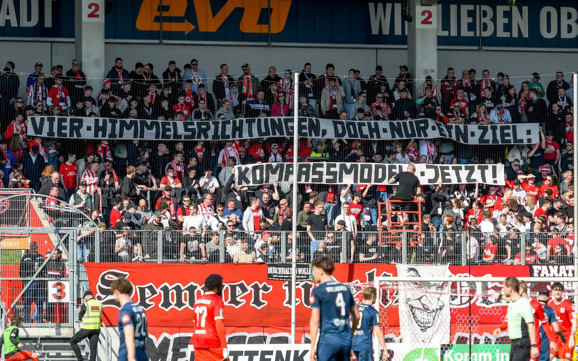 Rot-Weiß Oberhausen unterstützt Kompass-Modell