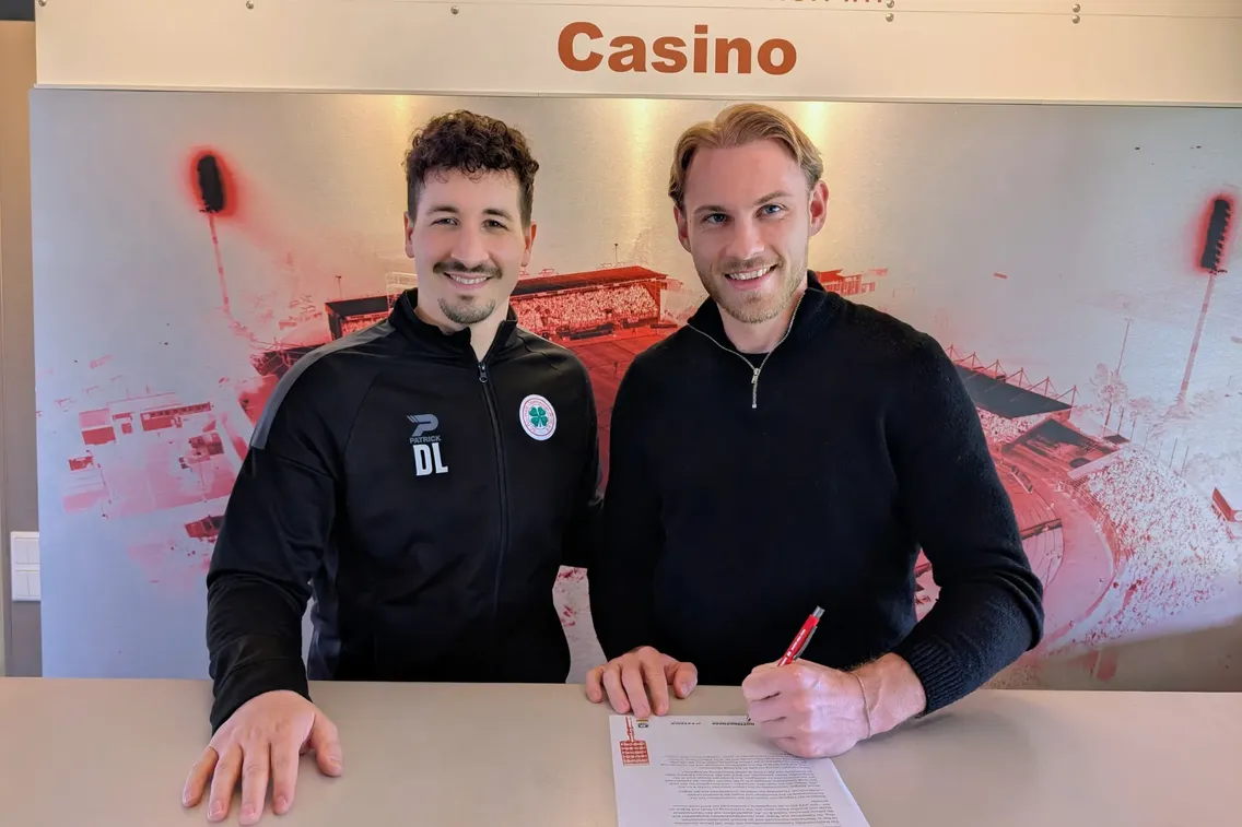 Foto zum Newsartikel Bis 2028 – Pierre Fassnacht bleibt RWO weiter treu