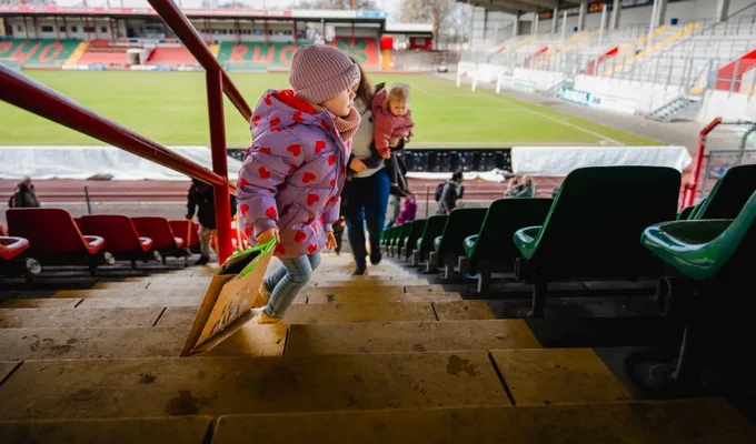 Strahlende Gesichter bei der Ostereiersuche