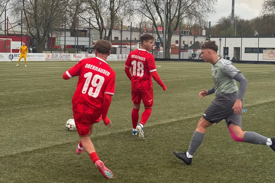 Foto zum Newsartikel RWO Zwei baut Siegesserie aus und schlägt Schleuse II klar