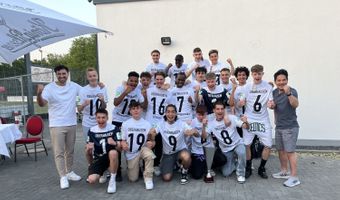 U17-Junioren schließen Aufstiegs-Saison mit Meisterfeier ab