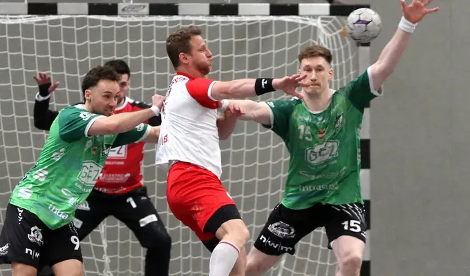 Handballer gehen als Tabellenführer in die letzten Spiele