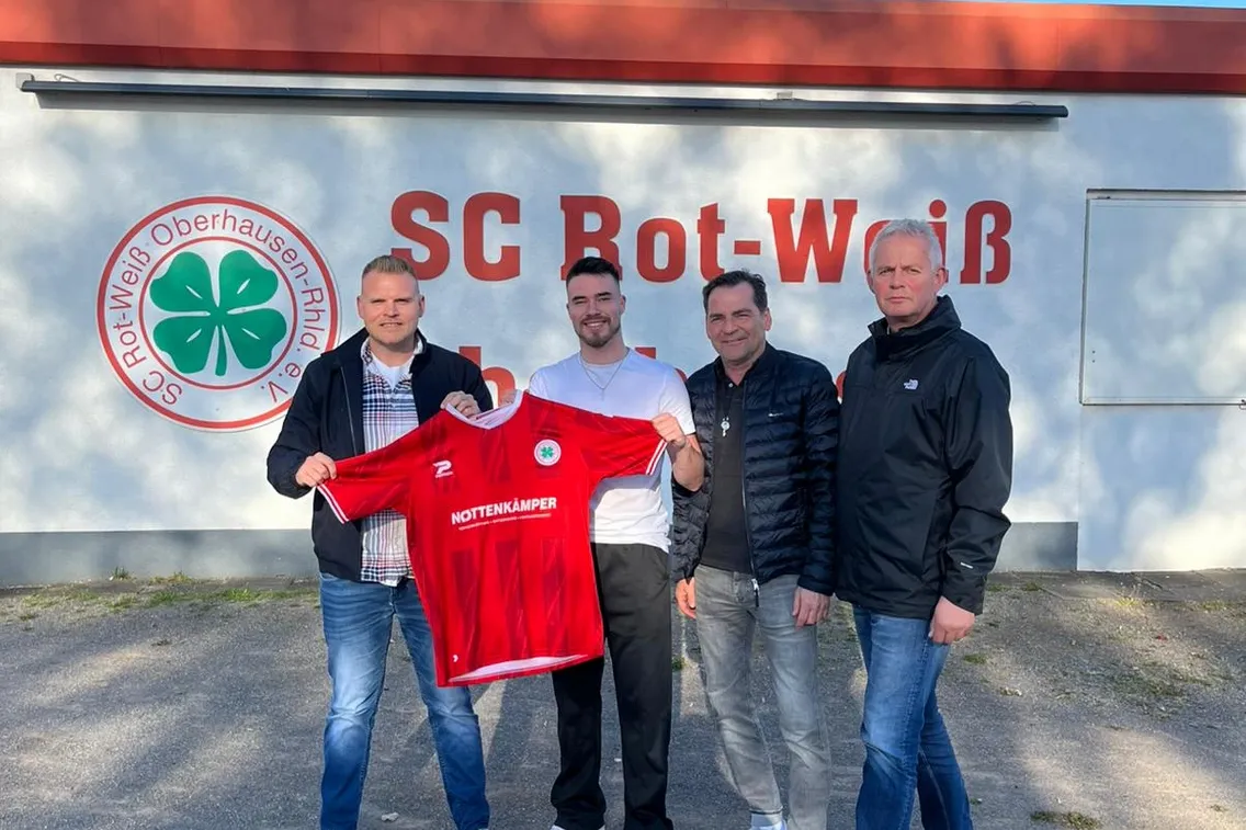 Foto zum Newsartikel Fabian Kammhöfer trägt künftig das Trikot der Kleeblätter