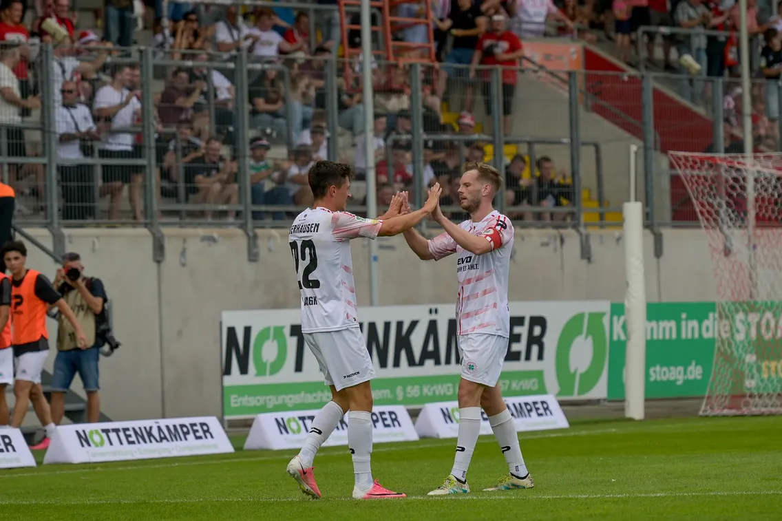 Foto zum Newsartikel Rahmenspielplan veröffentlicht: RWO startet beim Bonner SC
