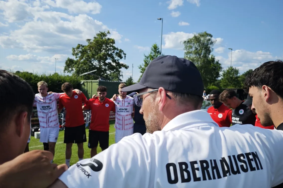Foto zum Newsartikel Sieg gegen den HSV II: RWO zündet nach Rückstand den Turbo