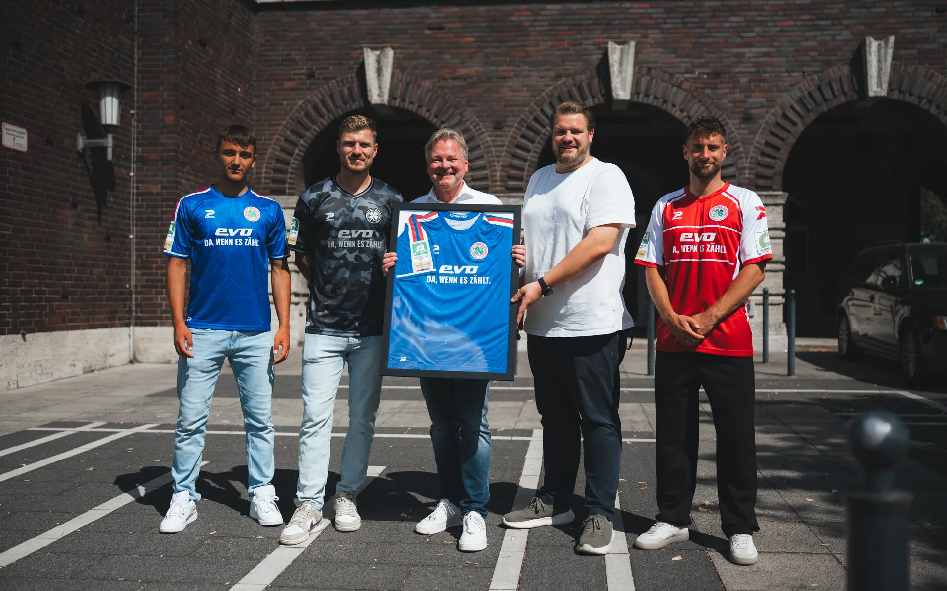 Das sind die neuen Trikots der Saison 2026/27