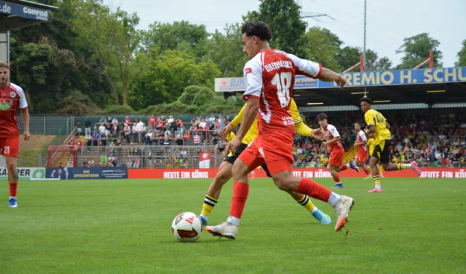 Jetzt Matchworn-Trikots vom Duell RWO vs. BVB ersteigern