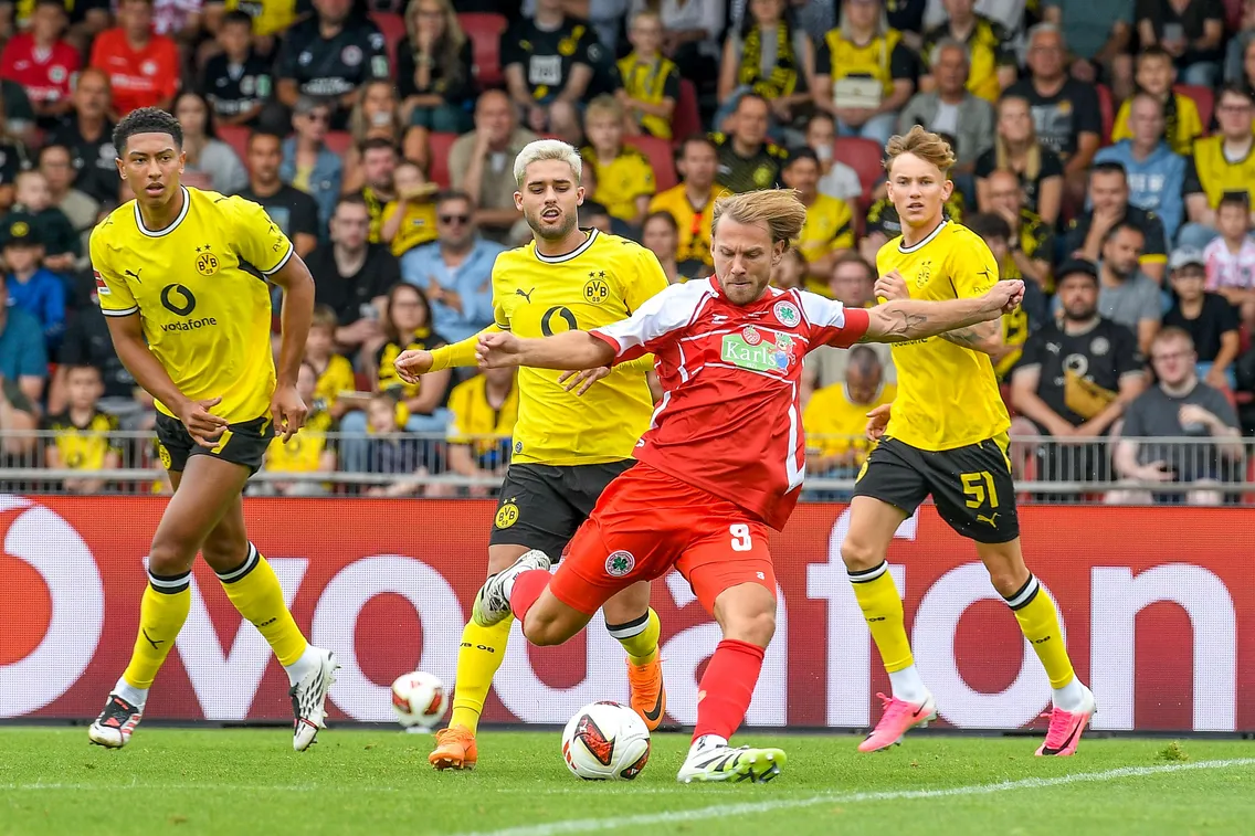 Foto zum Newsartikel Fassi stellt BVB-Stars vor Probleme: „Wollten uns beweisen"