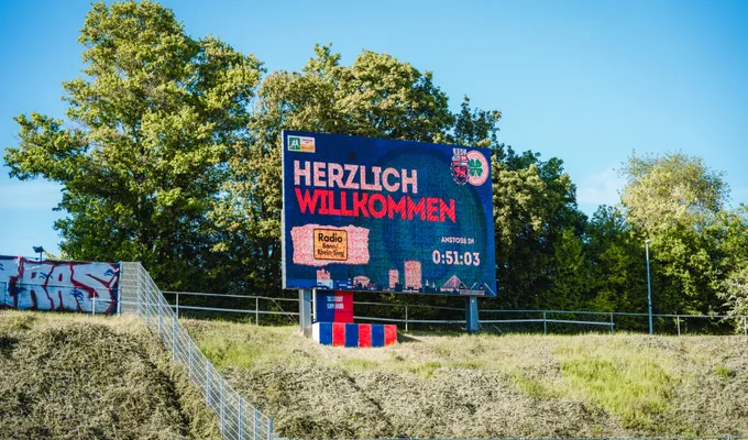 Bustickets für Spiel in Bonn im Kleeblattshop erhältlich