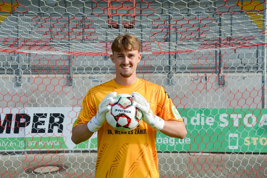 Foto zum Newsartikel Rot-Weiß Oberhausen verpflichtet Torhüter Nicolas Glaus