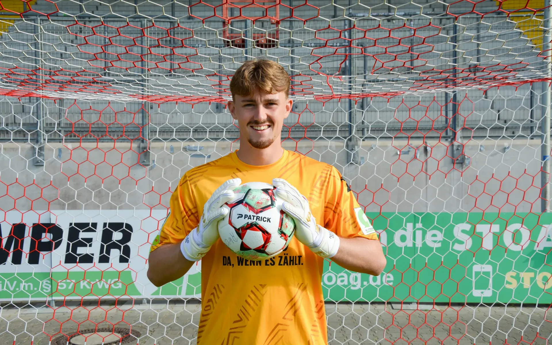 Rot-Weiß Oberhausen verpflichtet Torhüter Nicolas Glaus