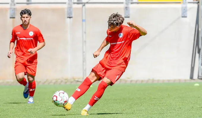 U19 mit 7-Tore-Wahnsinn, U17 unterliegt Mönchengladbach